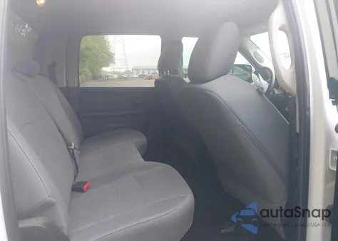 2017 Ram 2500 Tradesman 4X4 6'4 Box from USA, damaged, VIN 3C6UR5CL9HG625344